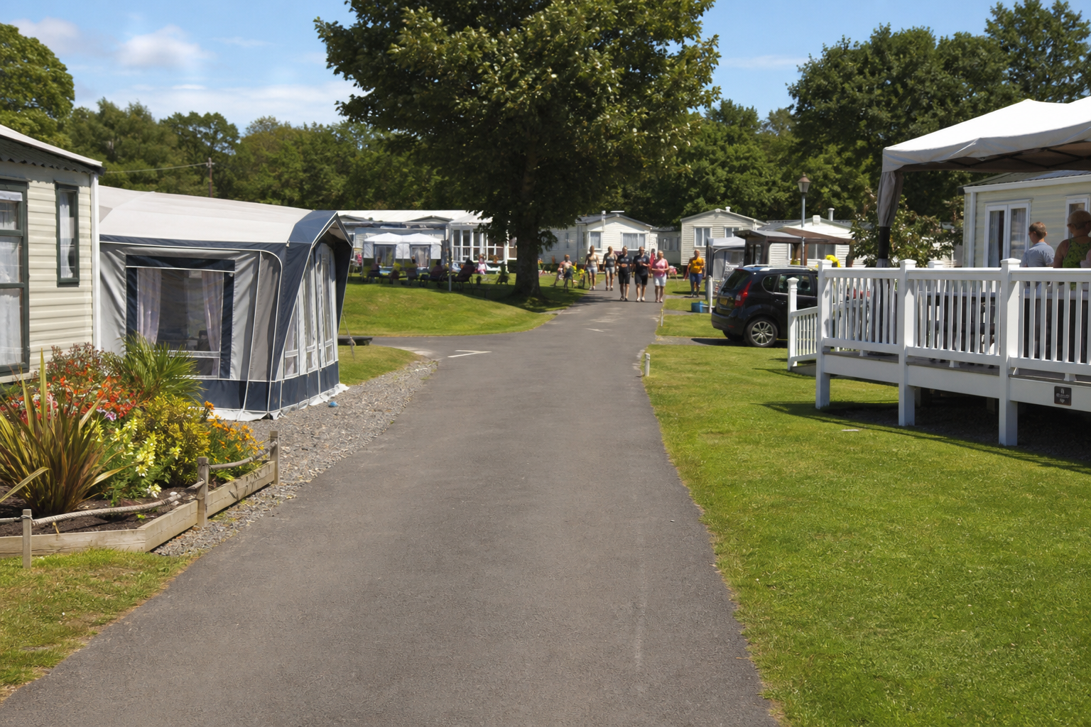 Selling Your Static Caravan Mid-Season: Pros, Cons and Timelines